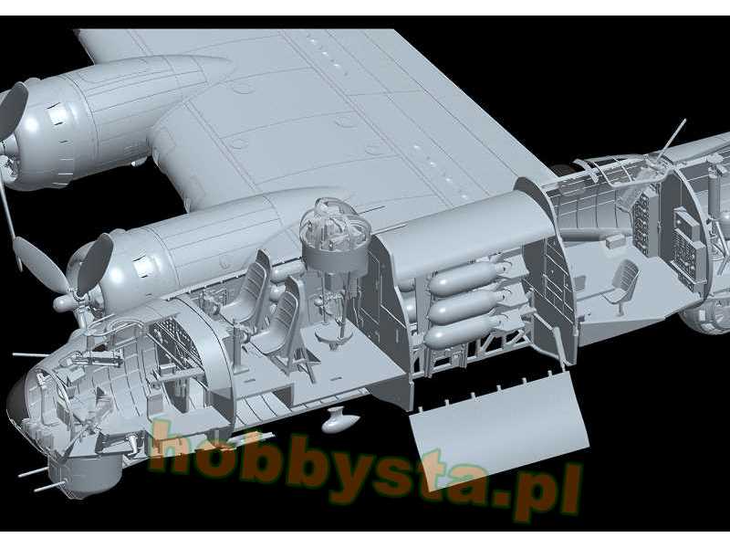 B-17G Latająca Forteca - Wczesna Wersja HK Models 01F001 1/48